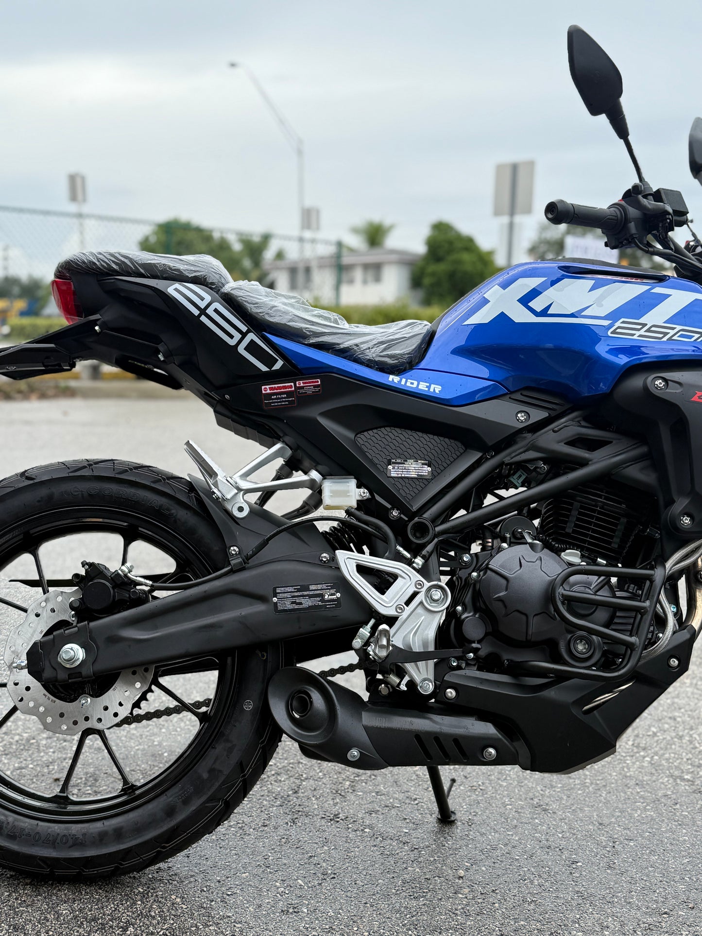 VITACHI XMT 250CC